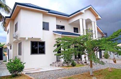 Accra House | Gratitude Lodge