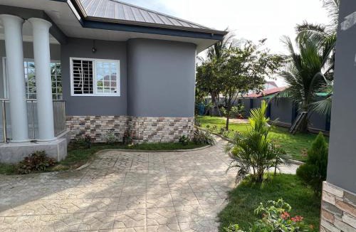 Accra House | Groove Vacation Homes