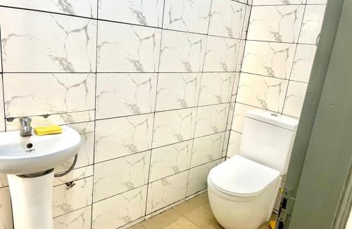 Lome House | Guest House HEBERTOGO