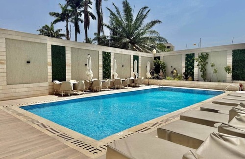 Asylum Down Apartment | Harmonia Studio | Airport City Pool Fast WiFi