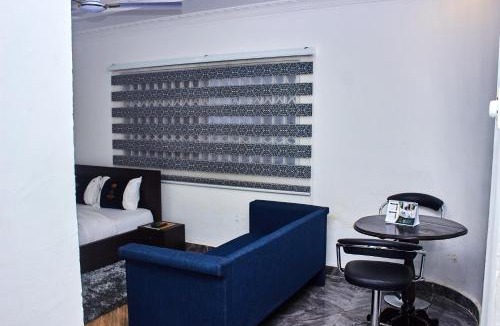 Ajumako Hotel | Heiligtum Des Herrn Hotel