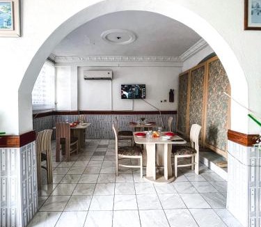 Mallam Hotel | Hill View Hotel McCarthy Hills
