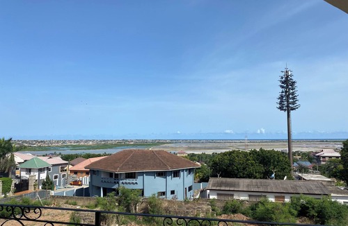 Mallam House | Hilltop Grandeur: 8-Bedroom With Stunning Views of Accra and Pambros Waters