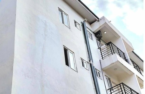 Kwabenyan House | HillView 1 Bedrm Home with Swimming Pool @Kwabenya