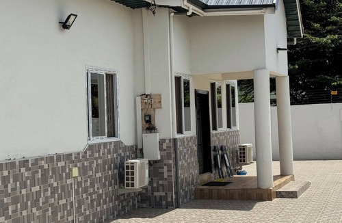 Adenta House | Home away from home,get a peaceful stay.