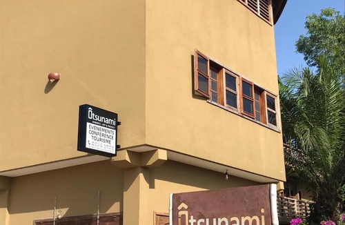 Lome Hotel | Hotel Otsunami