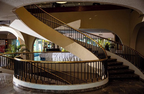 Lome Hotel | Hotel Sarakawa