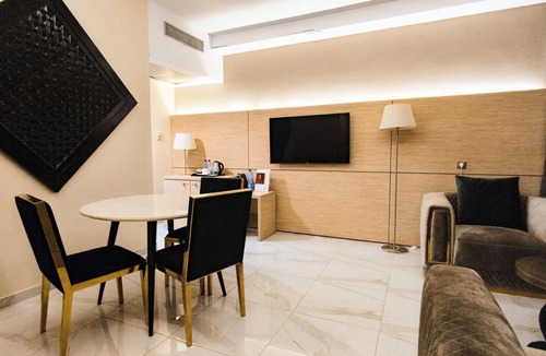 Lome Hotel | Hotel Sarakawa