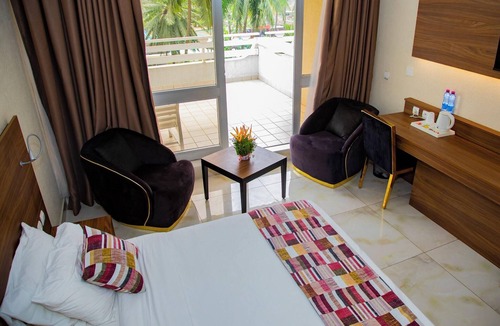 Lome Hotel | Hotel Sarakawa