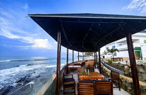 Sekondi-Takoradi Hotel | Joy Beach Lodge