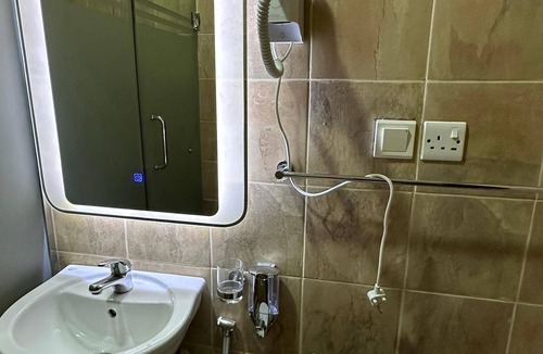 Labadi Apartment | Kans Krib