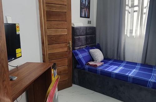 Madina Hotel | Kensington Exec Lodge
