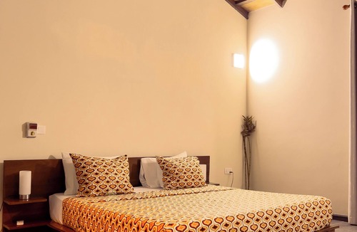 Ampenyi Hotel | Ko-Sa Beach Resort