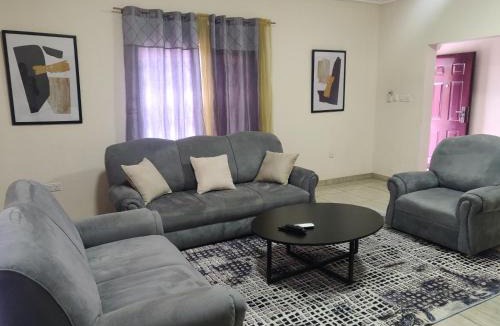 Nungua House | Lakeside Lodge