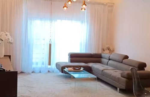 East Legon Apartment | Legacy Unit - Central Yet Serene - Pool & Fast WiFi