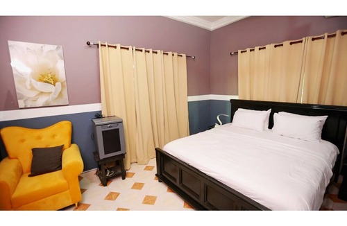 North Ridge Apartment | Lovely 3-bedrooms apartment with AC in vibrant Accra