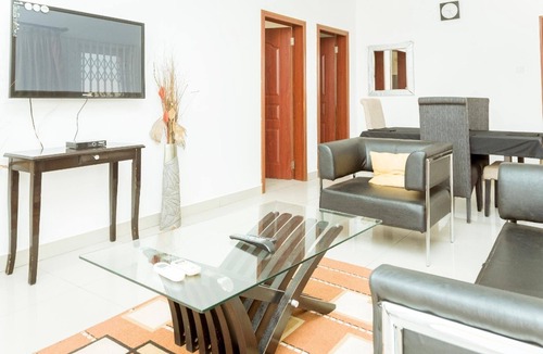 Kweiman House | Lovely Two-bedroom House Near Aburi, Accra