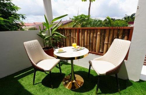 Roman Ridge Apartment | Lukas Garden Accra with Pool, Jacuzzi & Gym