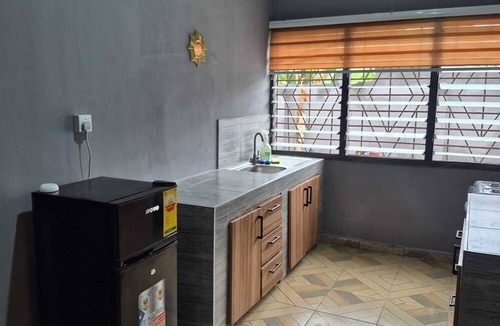 Accra House | Lux, Spacious, apt, close 2 the beach and Airport.