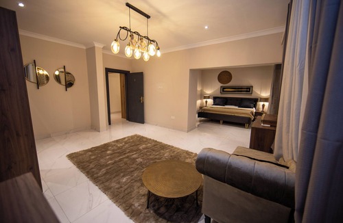 North Ridge Villa | Luxurious 10 bedroom Villa with free car