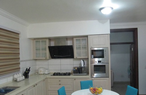 Dzorwulu Apartment | Luxurious Bertha's Court 3 Bedroom Apartment 10 in Airport Residential Accra