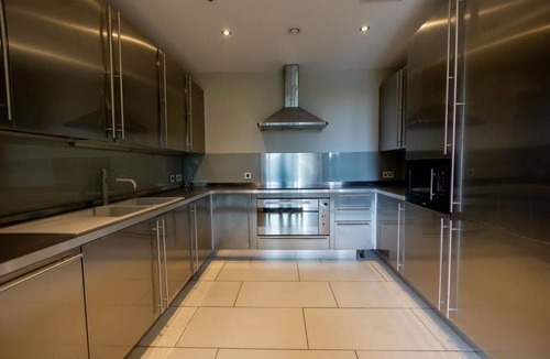 Dzorwulu Condo | Luxurious Two Bedroom Duplex in Villaggio Condominium, Accra.
