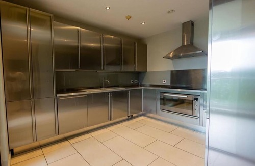 Dzorwulu Condo | Luxurious Two Bedroom Duplex in Villaggio Condominium, Accra.