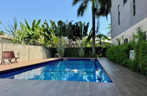 Labone Apartment | Luxury 1-bedroom apartment with WiFi, AC in welcoming Accra