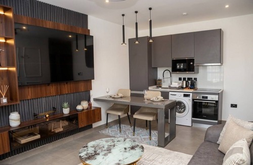 Roman Ridge Apartment | Luxury 1bedroom penthouse at Nova by Devtraco plus