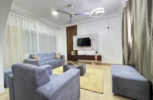 Accra Condo | Luxury 2-Bedroom Suite in Lapaz/New Achimota