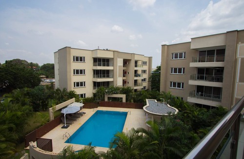 North Ridge Apartment | Luxury 3 Bed Apartment in Ridge