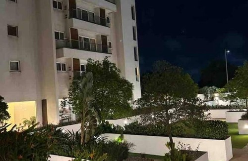 Dzorwulu Apartment | Luxury Apartment with Pool @ The Gallery
