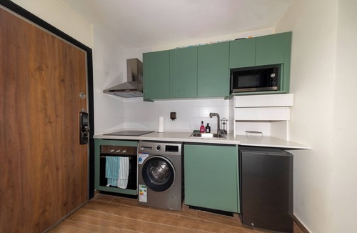 Dzorwulu Apartment | Luxury Home Airport Res Area 8 mins Kotota Int Airport