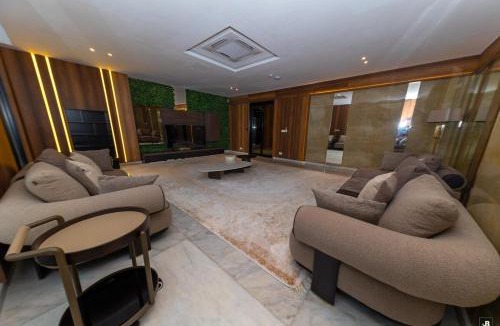Dzorwulu Apartment | Luxury Home Airport Res Area 8 mins Accra Int Airport