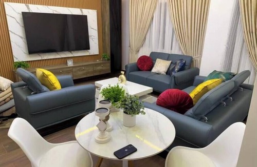 Lome Apartment | Luxury One bedroom Apartment R+1