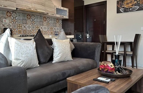 Osu Apartment | MANSAH PLUS