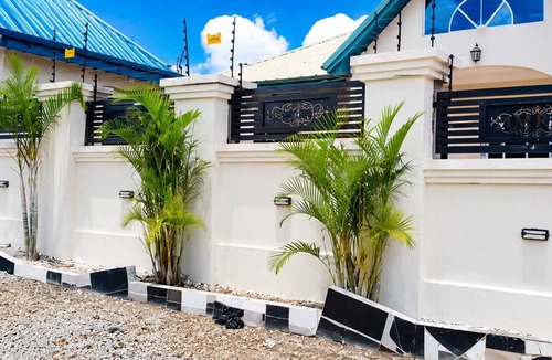 Kumasi House | Mavis’s Lodge Air BnB