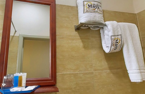 Oyibi Hotel | Maya Villa Hotel