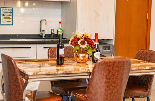Dzorwulu Apartment | Modern 2 Bedroom APT w Pool Gym, 24 7 Security - Opposite Kozo, Clan 7
