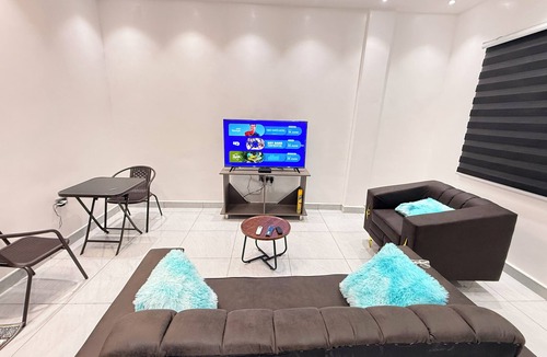 Tamale Apartment | Modern 2BR Apartment | Starlink Wi-Fi | Free Parking