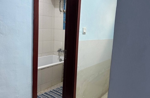 Accra Apartment | Modern Furnished 3-Bedroom Apartment in Accra with AC & Generator