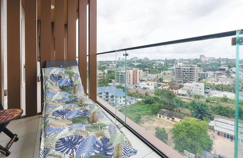 Dzorwulu Apartment | Modern Studio Apt with Balcony near Airport in Accra with AC, Pool + Gym access