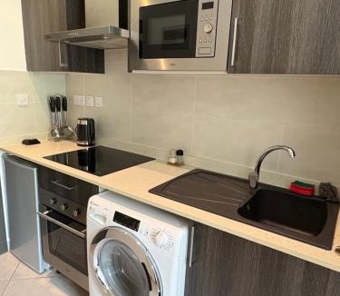 Cantonments Apartment | Modern Studio with a view in Cantoments