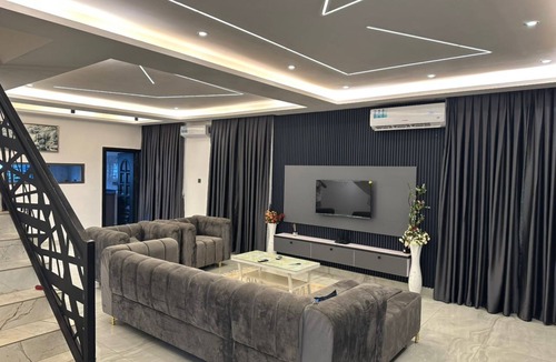 North Legon House | Monte Luxury Home