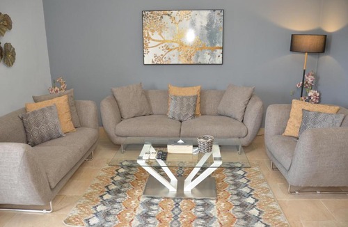Osu Apartment | Montecito apartment 3