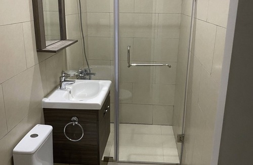North Ridge Apartment | Newly Renovated 1Bd in Heart of Osu