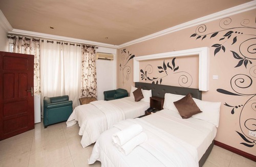 Osu Klottey Hotel | Niagara Hotel