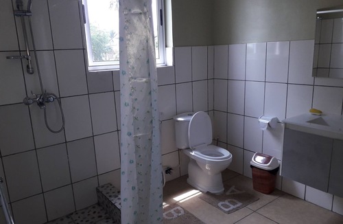 Akyinim Apartment | Nice and cozy 4 BR apartment