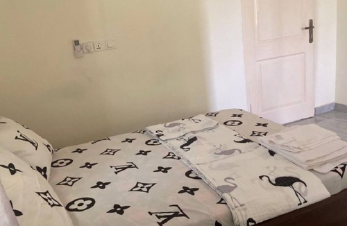 Adenta Apartment | Nice lakeside Estate Apartment close to the Airport and center of Accra.