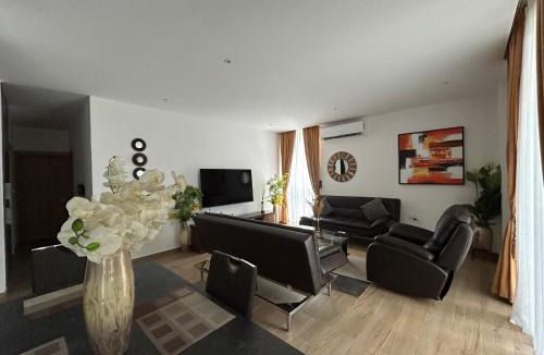 Roman Ridge Apartment | Nova, 2 beds Suits